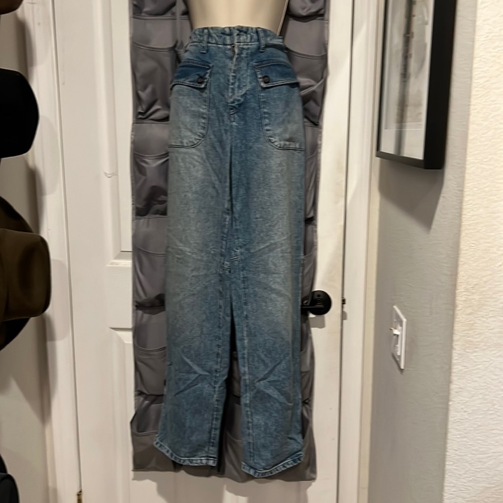NWT Free People high waist baggy jeans. Size 27
